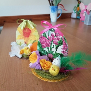 Dekoracje Wielkanocne wykonane w pracowni plastycznej